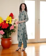 Green Floral Straight Kurta Set - Image 2